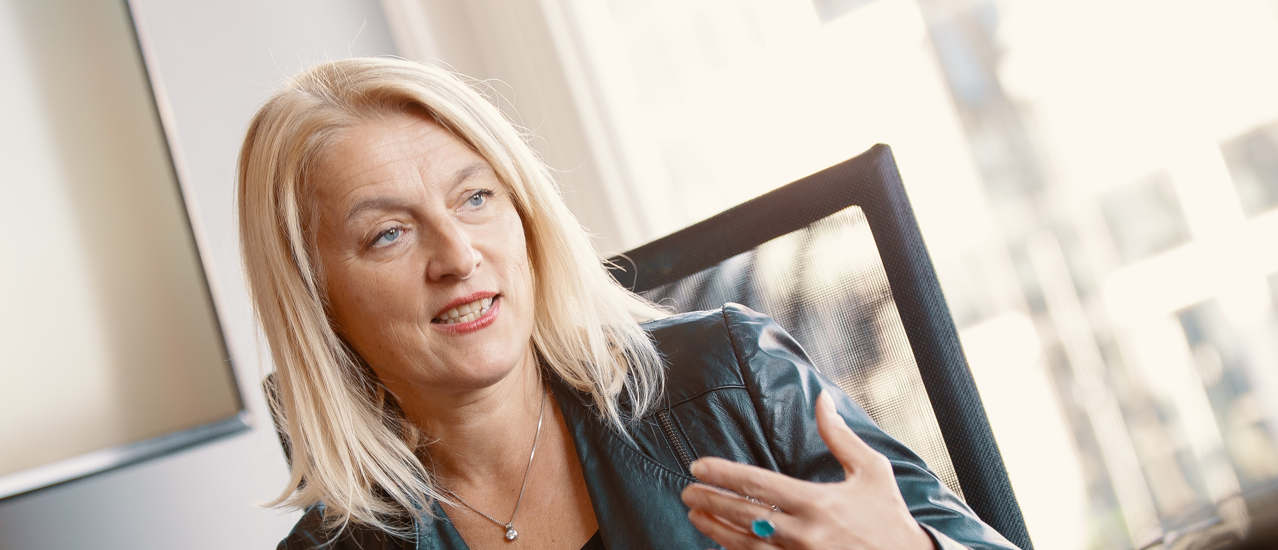 Kontakt Evelyn Regner Evelyn Regner